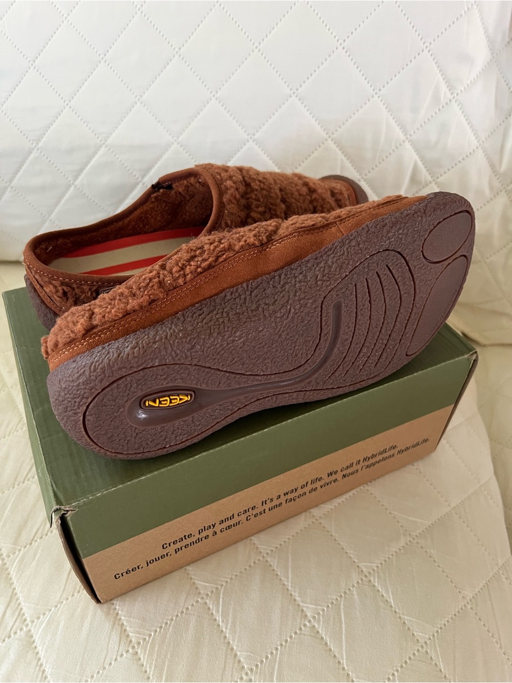KEEN Women’s Cozy Slip-On Shoes in Caramel. Size 9 NIB - Picture 4 of 4